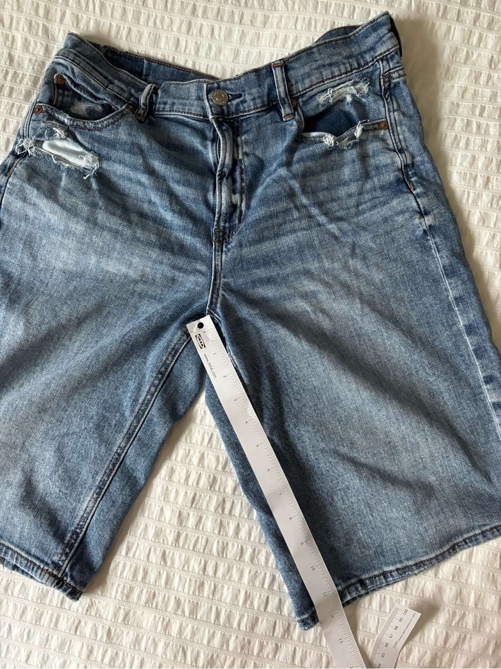 Distressed Bermuda Jean Shorts - Picture 4 of 7